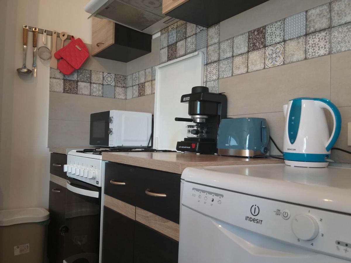 Toelgyerdo Apartman Kismaros エクステリア 写真