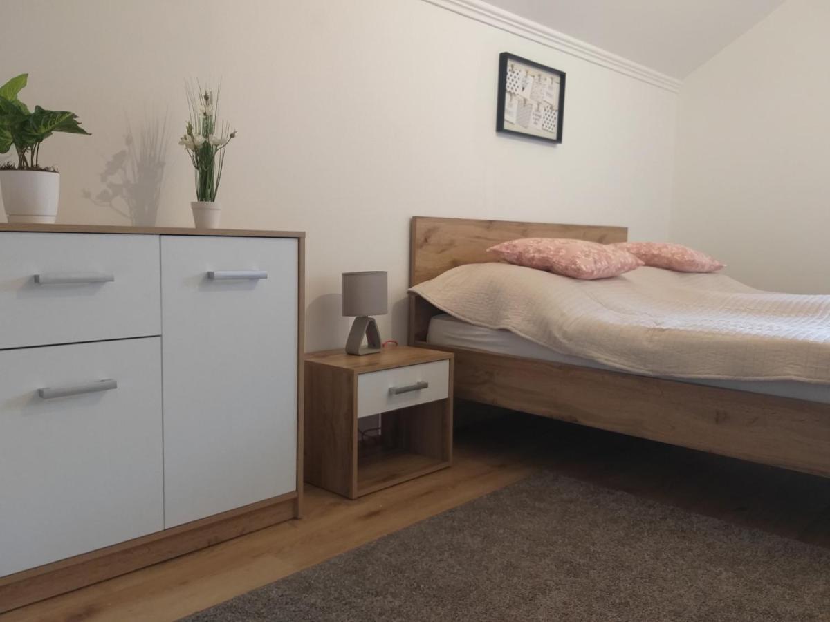 Toelgyerdo Apartman Kismaros エクステリア 写真